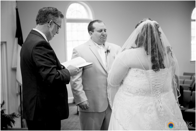 Kevin-Cassie-Pennsylvania-Littlestown-Chapel-Wedding-Living-Radiant-Photography_0043.jpg