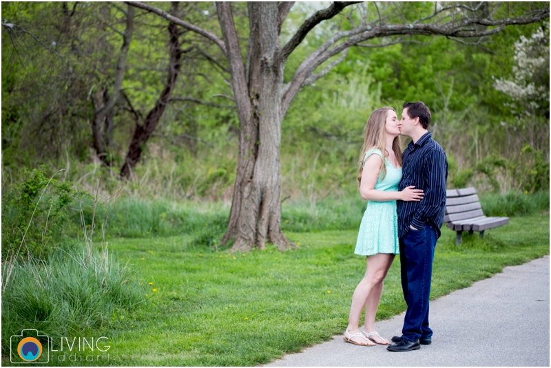 steph-brad-engagement-session-federal-hill-centennial-lake-park-outdoor-engaged-living-radiant-photography-maggie-patrick-nolan_0002.jpg