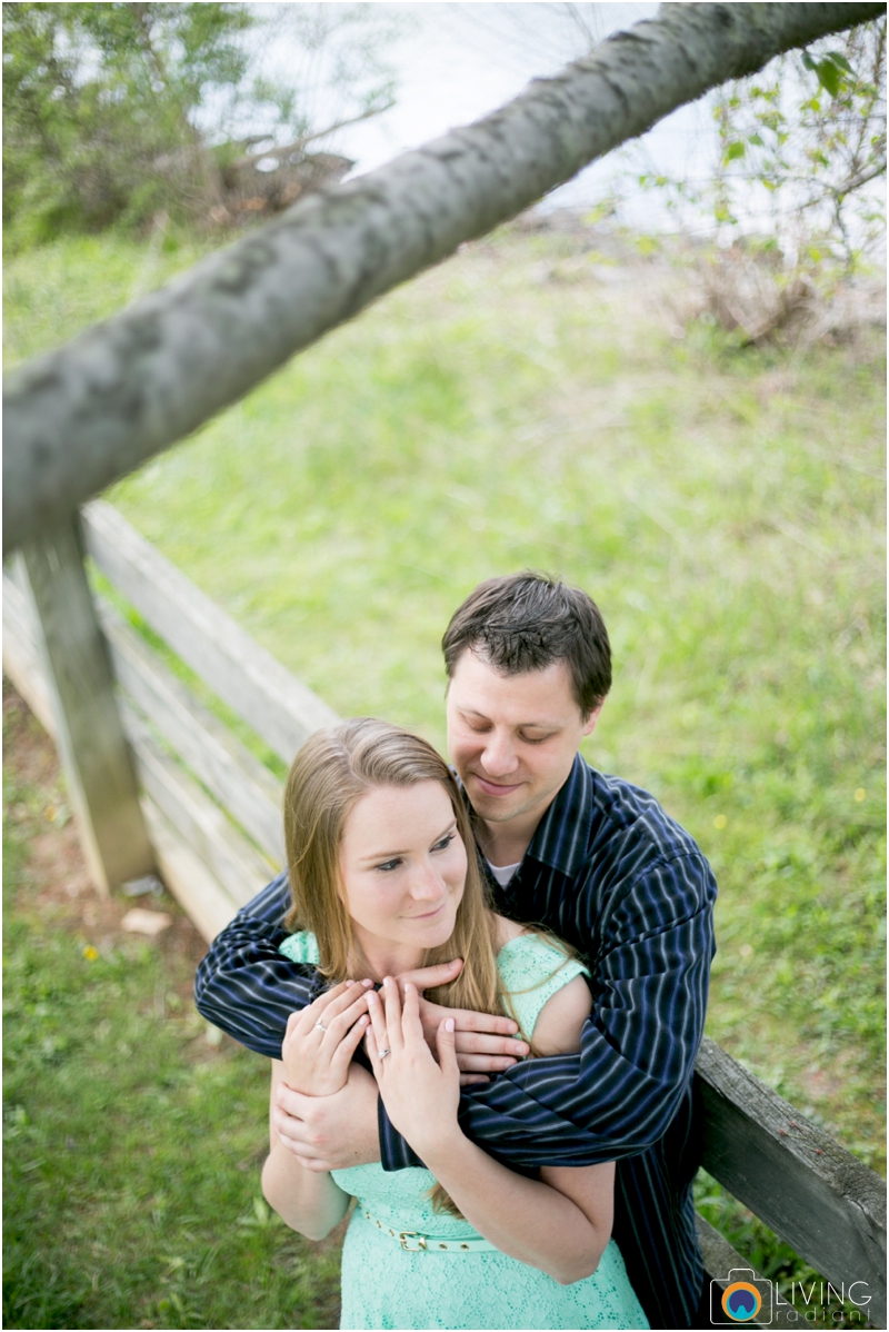 steph-brad-engagement-session-federal-hill-centennial-lake-park-outdoor-engaged-living-radiant-photography-maggie-patrick-nolan_0014.jpg