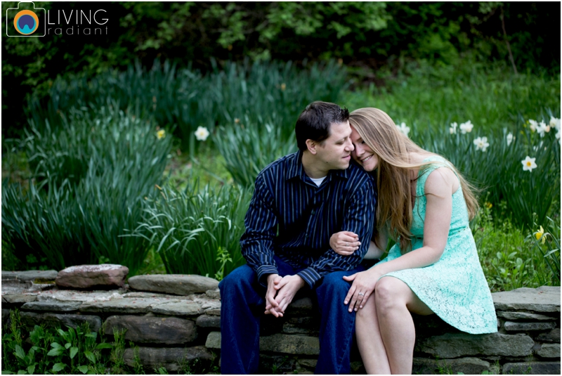 steph-brad-engagement-session-federal-hill-centennial-lake-park-outdoor-engaged-living-radiant-photography-maggie-patrick-nolan_0018.jpg