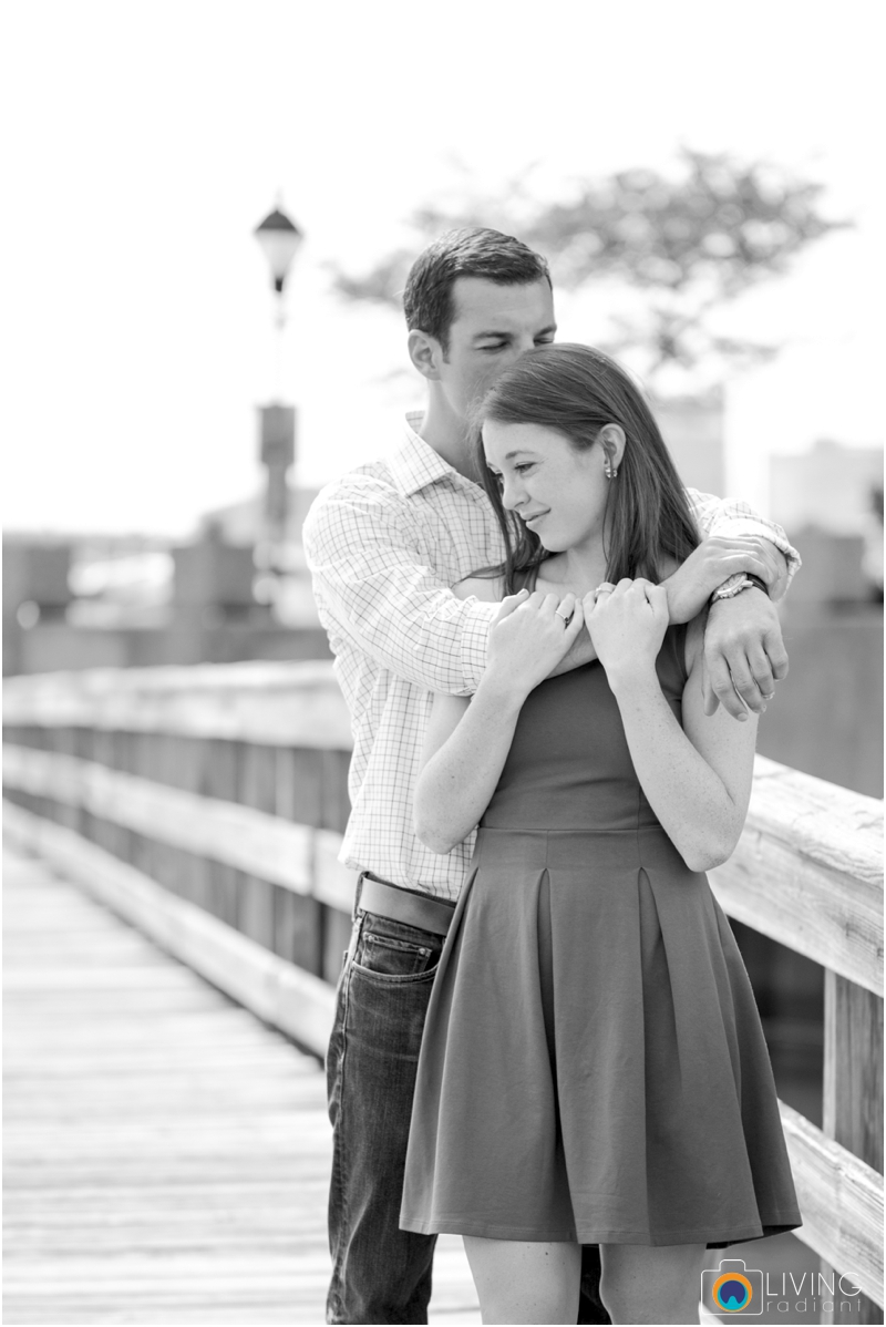 stephanie-tim-engagement-session-canton-downtown-inner-harbor-patterson-park-outdoor-wedding-living-radiant-photography-engagement-session-photography_0004.jpg