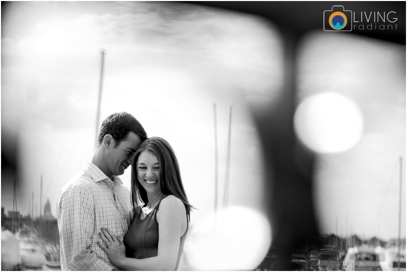 stephanie-tim-engagement-session-canton-downtown-inner-harbor-patterson-park-outdoor-wedding-living-radiant-photography-engagement-session-photography_0009.jpg