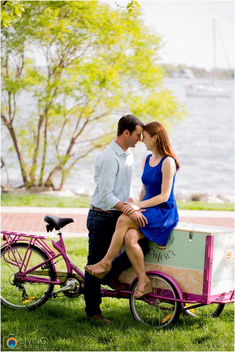 stephanie-tim-engagement-session-canton-downtown-inner-harbor-patterson-park-outdoor-wedding-living-radiant-photography-engagement-session-photography_0014.jpg