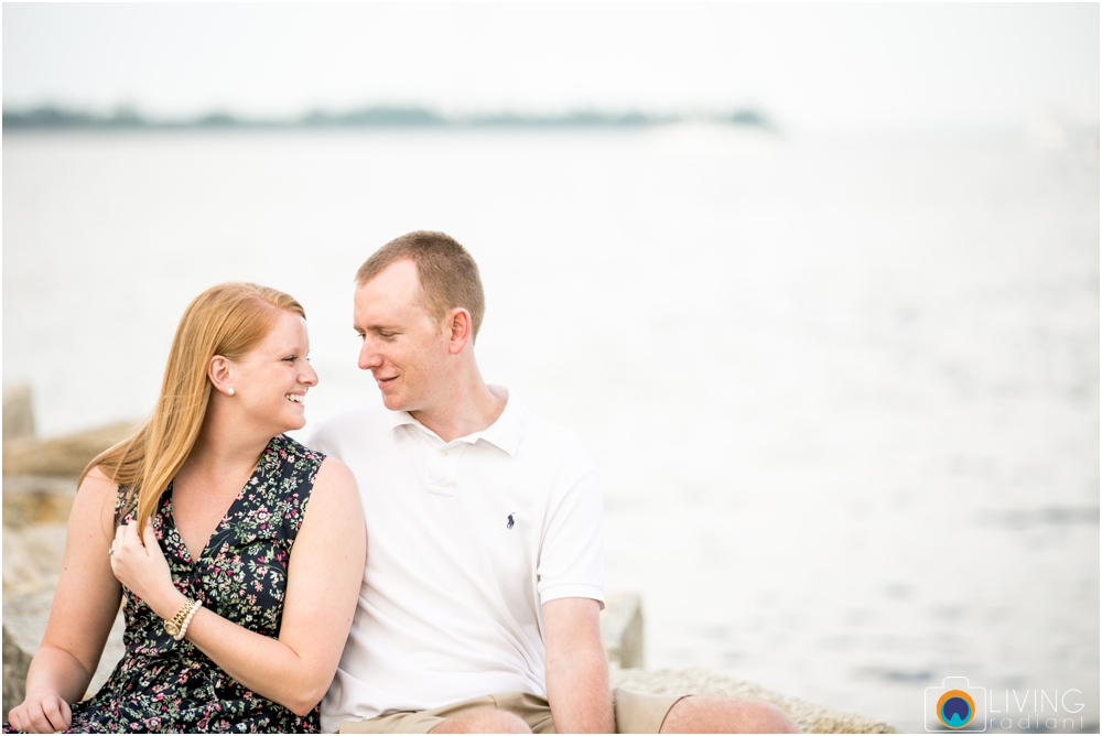 casey-clark-engaged-annapolis-downtown-naval-academy-engagement-session-living-radiant-photography-maggie-patrick-nolan-outdoor-water-boats_0030.jpg