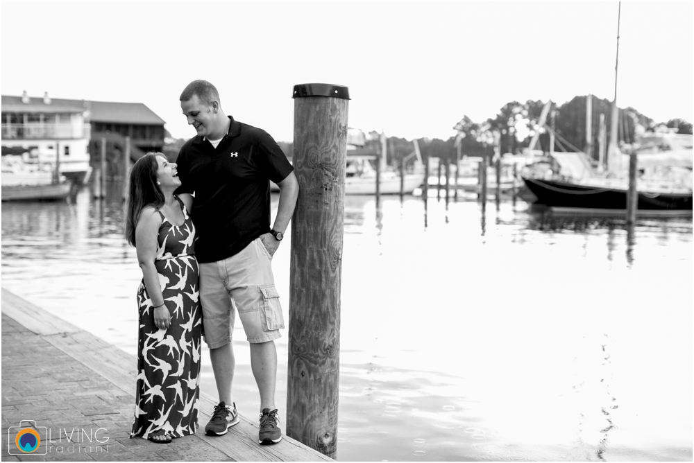 St.-Michaels-Engagement-Wedding-Photography-Living-Radiant-Photography-on-the-water-photos-Megan-Kevin_0007.jpg