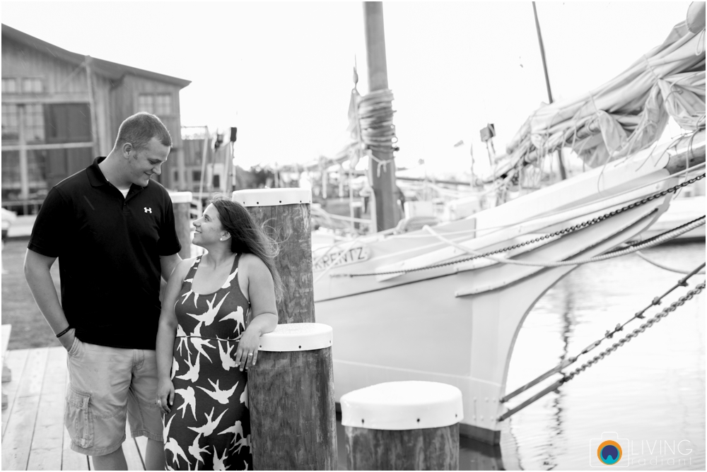 St.-Michaels-Engagement-Wedding-Photography-Living-Radiant-Photography-on-the-water-photos-Megan-Kevin_0015.jpg