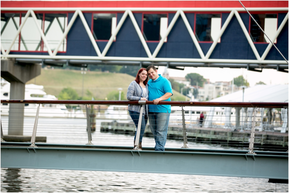 Baltimore Inner Harbor Engagement Session | Baltimore Weddings | Baltimore Engagements | Living Radiant Photography