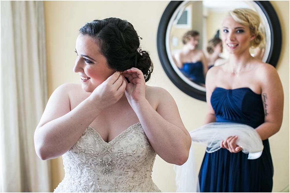 baltimore marriott waterfront wedding living radiant photograpy victoria clausen florals fiscus photos_0027.jpg