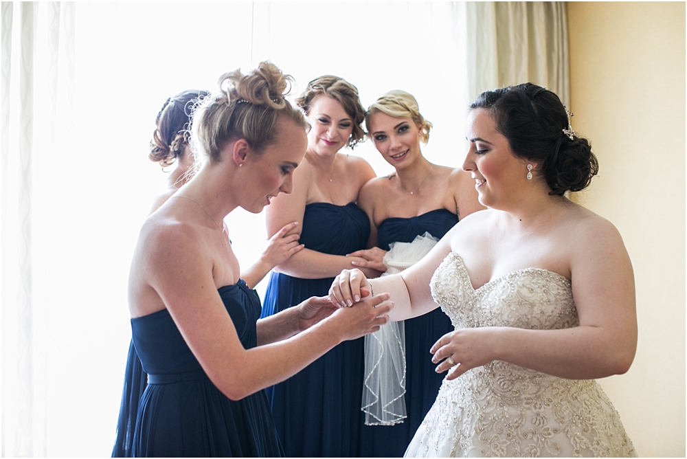 baltimore marriott waterfront wedding living radiant photograpy victoria clausen florals fiscus photos_0028.jpg
