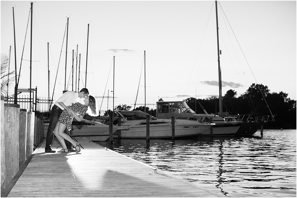 sarah alex annapolis waterfront engagement session living radiant photography photos_0027.jpg
