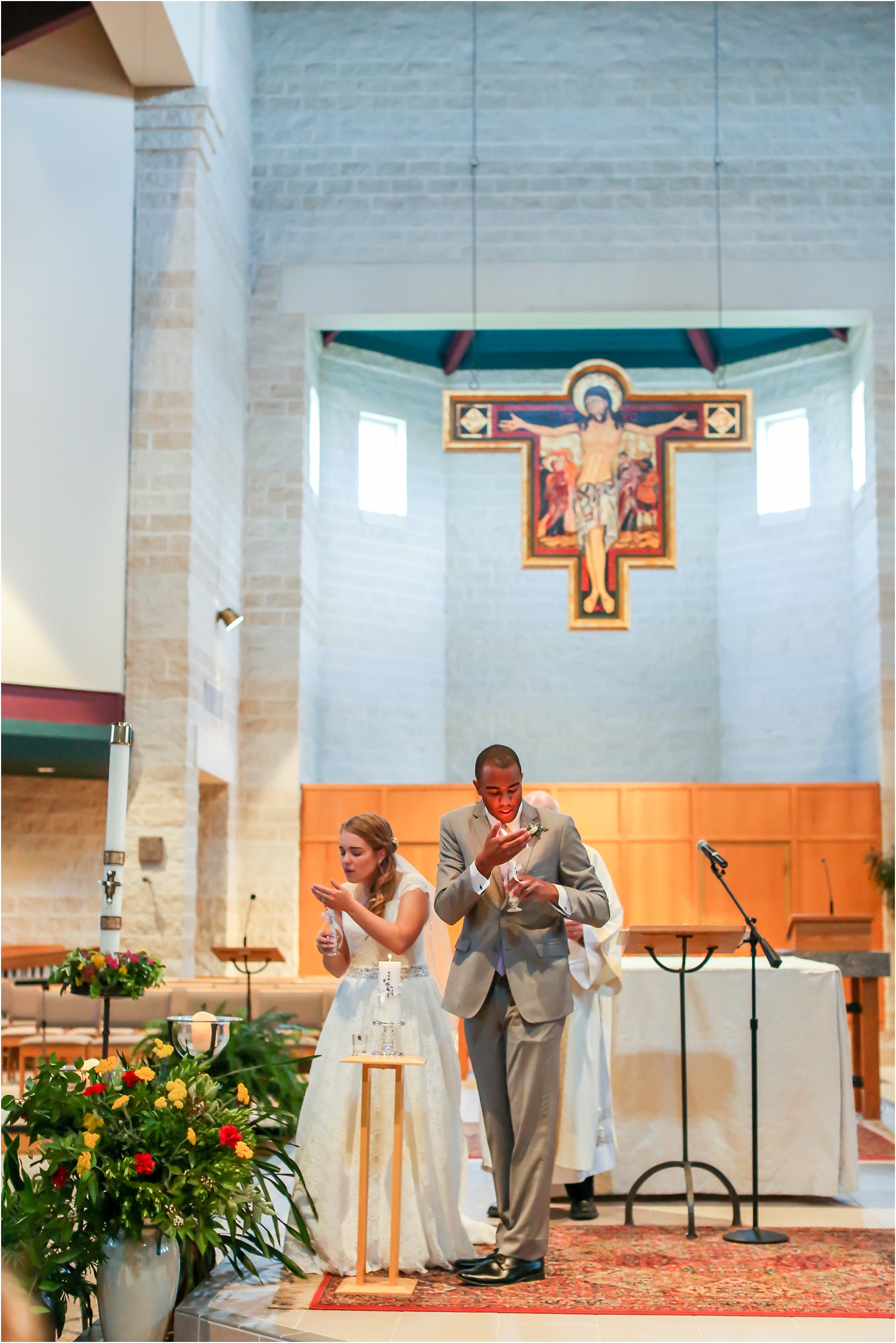 Wesley Holy Family Catholic Community WeddingLivingRadiantPhotographyphotos-5WesleyHolyFamilyCatholicCommunity Wedding Living Radiant Photography photos_0090.jpg