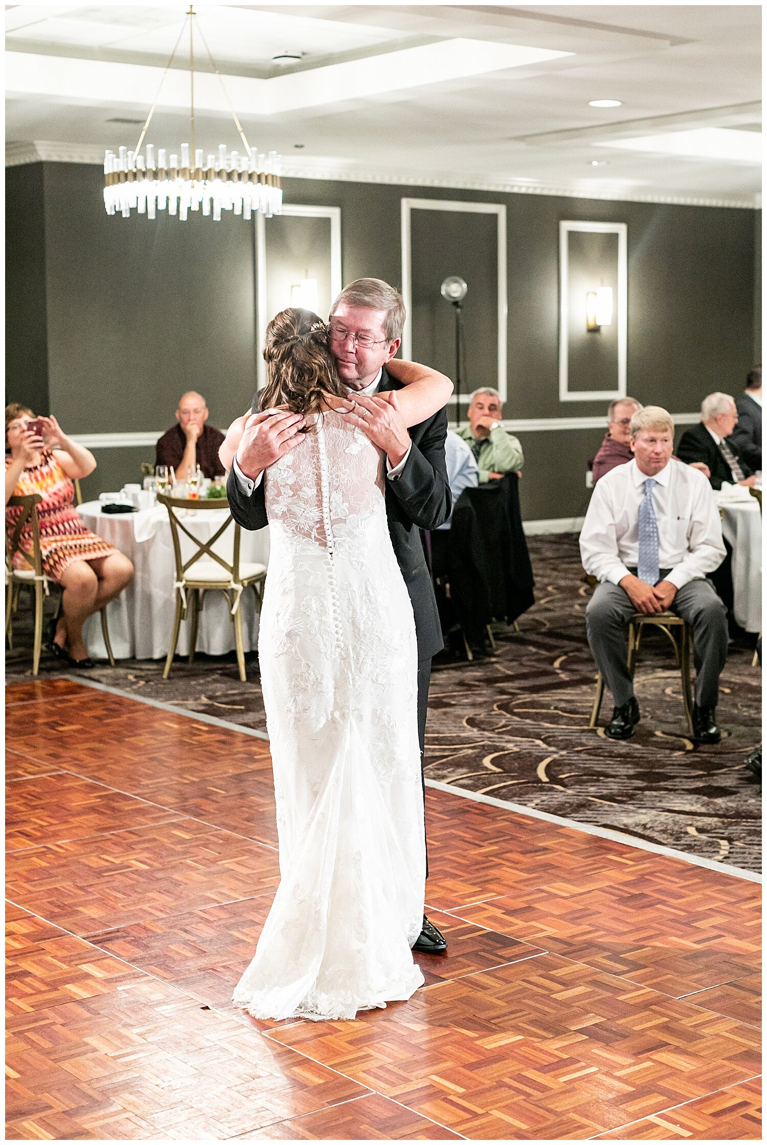 Tracey Jason Eagles Nest Country Club wedding Living Radiant Photography_0127.jpg