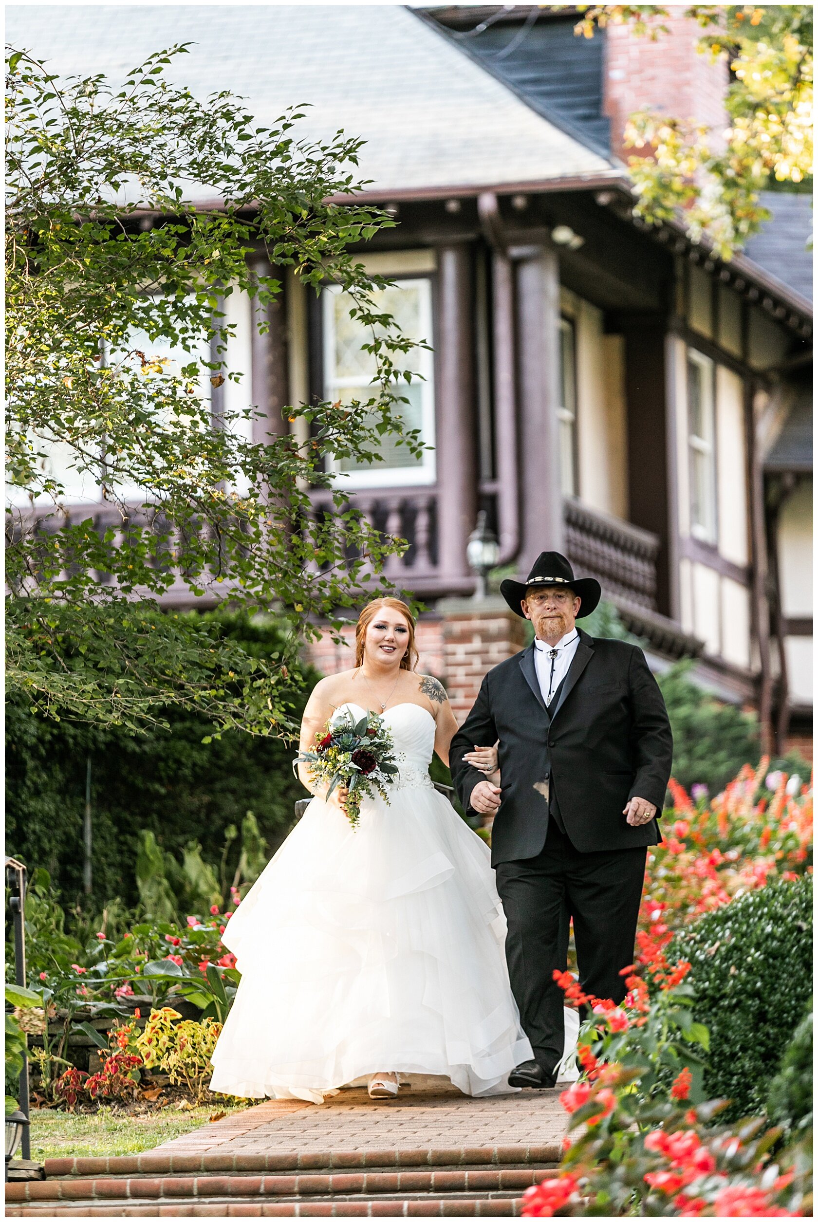 Olivia Tim Gramercy Mansion Wedding Oct 2019 Living Radiant Photography_0064.jpg