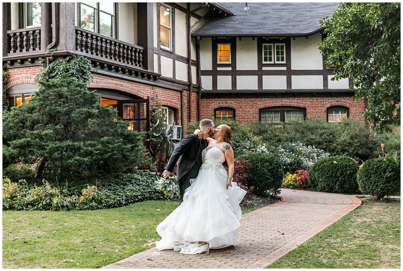 Olivia Tim Gramercy Mansion Wedding Oct 2019 Living Radiant Photography_0077.jpg