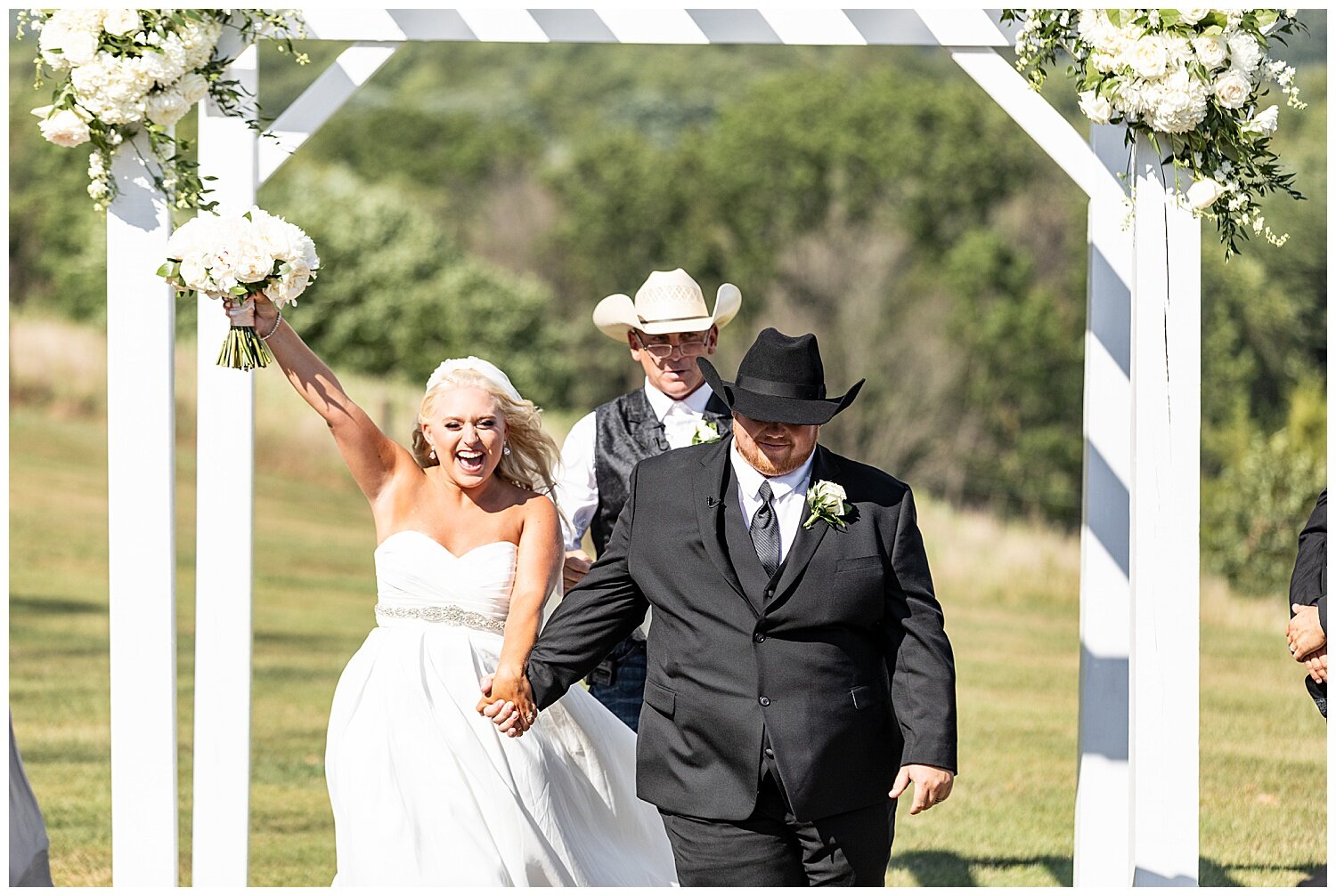 Kaitlin Justin Dulaneys Overlook Wedding Living Radiant Photography_0045.jpg