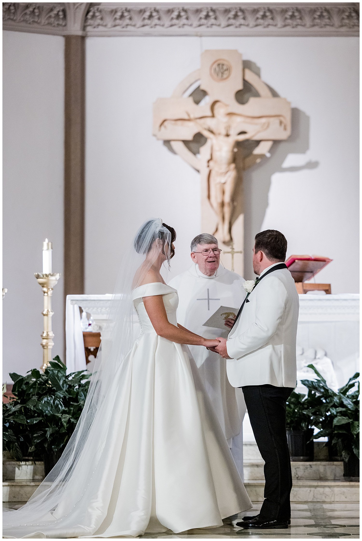 Michelle Pat Married Maylower Hotel Washington DC Wedding Living Radiant Photography Blog_0045.jpg