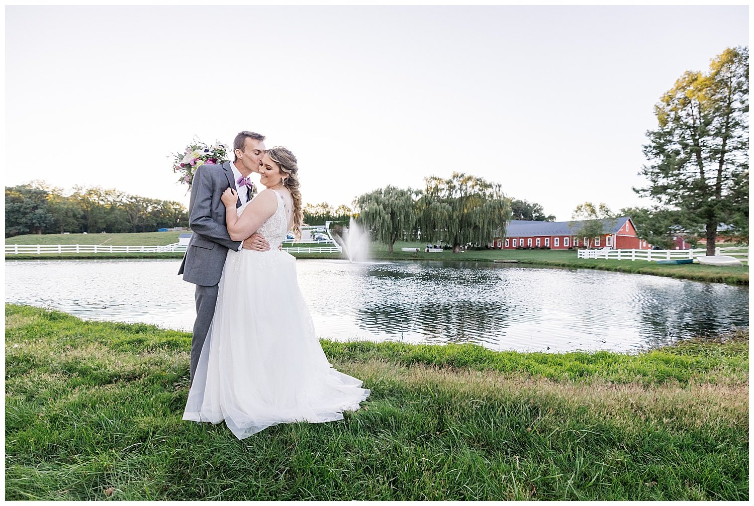 Therese Dan Married Pond View Farm Wedding Living Radiant Photography Blog_0052.jpg