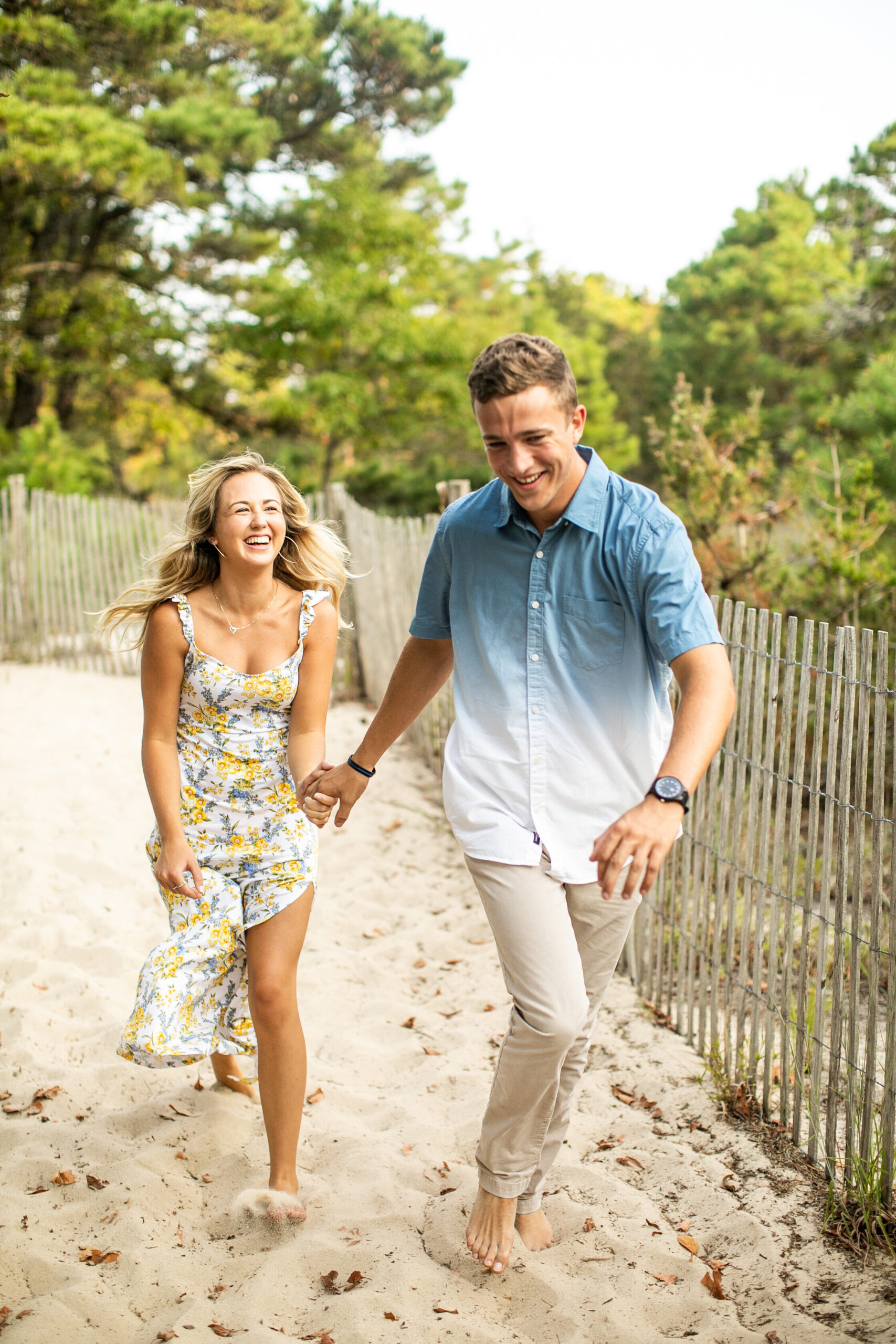 AubrieBrendanCapeHenlopenStateParkEngagementSessionLivingRadiantPhotographyphotossneaks-10.jpg